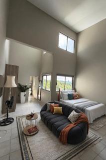 Kwathu BnB Studio Apartment - 0