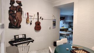 Room 2 - Music House - 4