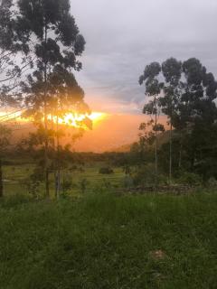 Casa com dois quartos cama de casal e vista panorâmica próximo a Gramado Serra Gaúcha - 0