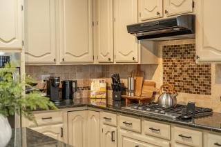 Stylish Oasis Modern Living - 1