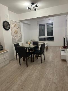 E&M Apartman - Struga - 0