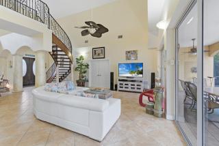 Estelle Villa - 5