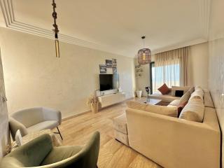 2BR Sea View Apartment - Balcony I Parking - 7