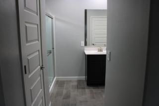 Modern Desert Retreat w AC & Mountain Views - 5