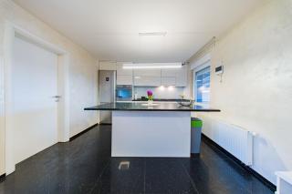 Flex SelfCheckIns 200 - Zagreb - 3 Bedrooms - Two-Story House - 2