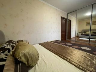 Воскресенская 1 Центр 2 кв Набережная - 2