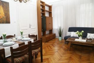 Große helle Wohnung gegenüber U-Bahnstation - 8