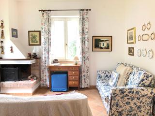 Una casa ospitale con giardino - 9