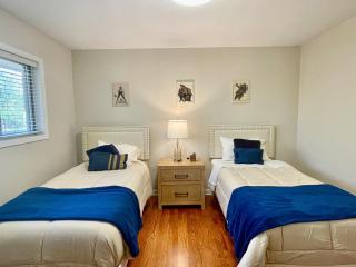 Decatur Garden Retreat with lots of outdoor space - 2