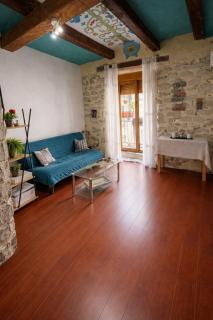 Historic 1905 Charm 3 min to Postiguet Beach - 1