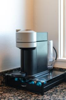 The Glass Anchor - 2 Bed Front-Row Marina Suite - 2