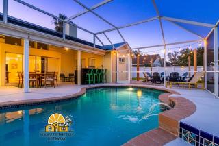 Sleeps 12-Covered Pool-Hot Tub-BBQ-Putt Putt - 0