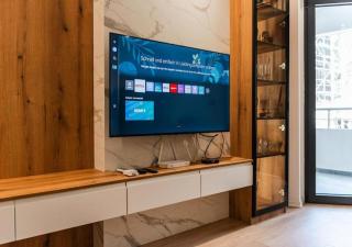 Hill Side Suite 4 by PS - 1