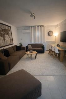 Spacius Garden flat ,1km from the beach , Sleeps 5 ,by likeyourhome - 7