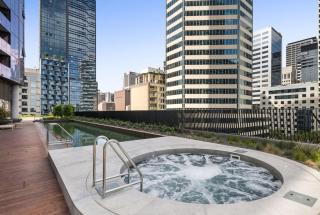 Cozy 1B apt in Central Mel unbeatable location#EQ23 - 9