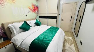 Luxury 2BR High Floor Skyline - 7