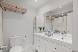 4BR Family Home - Dog-Friendly, Huge Yard, 5 Beds - 4