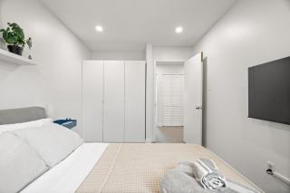 4BR Family Home - Dog-Friendly, Huge Yard, 5 Beds - 1