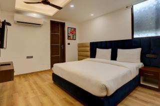 Hotel O Golden Eye Inn - 1