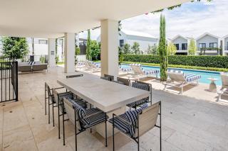 New 3-Bedroom Terrace Home, Resort-style Pool - 5