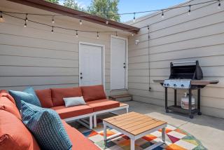 6BR Family Retreat with Games Billiards Mini Golf BBQ and Yard - Westminster - 3