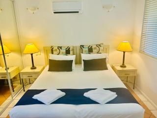 Palm Cove Tropic Apartments - 6