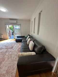 Walk to Flemington Racecourse - Free Parking & Wi-fi - 6