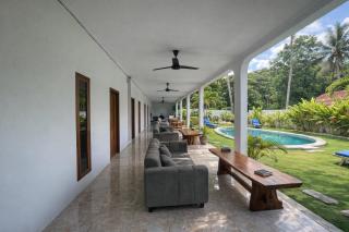 Wanderlust Hostel - Highest Privacy Hostel In Kuta - Big Clear Pool - Fast Internet - Kuta Lombok - 9