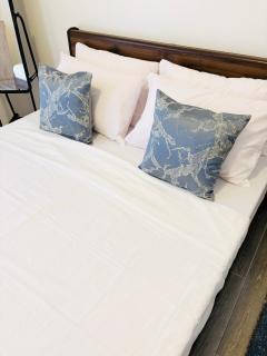 Near Davao Airport beside CityGate Mall with fast WiFi and Netflix ready TV - 3