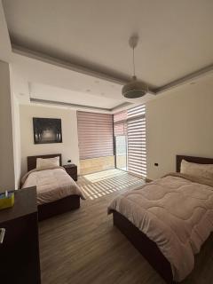 شقة مميزة في عبدون هيلز-Modern Apartment in Abdoun Hills - 5