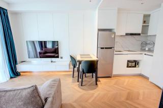 BEACHFRONT 257 D One-Bedroom Residence - 6