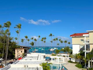 Destination Jelly / Playa Coral Condo - 8