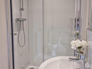 Darris Farmhouse - 3