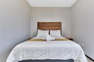 SoHo Unit 154 with Private Garden & Community Pool - 9