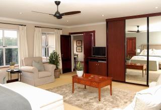 Wild Olive Executive Suite - 6