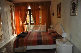 Cascina tra le vecchie vigne con piscina - 9