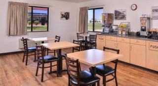 Americas Best Value Inn Missouri Valley - 5