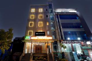 Townhouse Status By Sbg Near Anand Vihar Vaishali Metro Station - Ghaziabad - 0