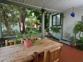 אוויר ואווירה - בקתות מקסימות עם ג'קוזי פרטי ונוף ישיר לכנרת - 7