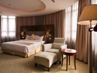 Qingdao Royal Garden Hotel - 2