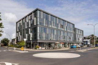 Tree Tops Loft - Mount Maunganui - 6