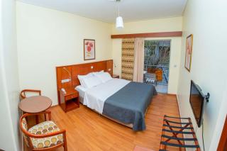 Hotel Ena - Elegant Mountain View Stay with Pool - 3