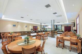 GreenTree Inn Taiyuan PinGYAng Road Business Hotel - 4