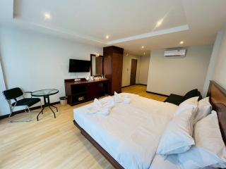 One Houses - Patong Beach - 6