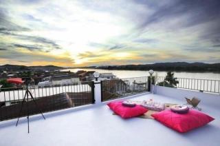 The Royal Chiangkhan Boutique Hotel - 8