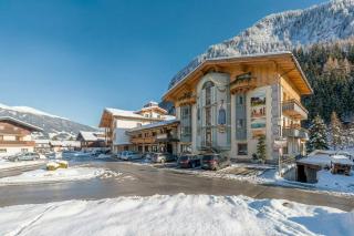Hotel Kärntnerhof by keyone - 0
