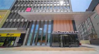 Wilson Holiday Hotel - 8