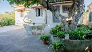 Η Αυλή της Μαρίας - 0