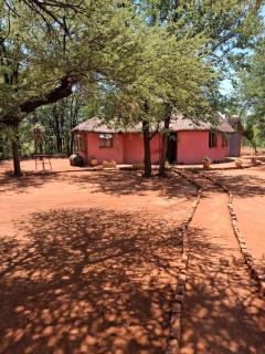 Mpofu Farming and Guesthouses - 3