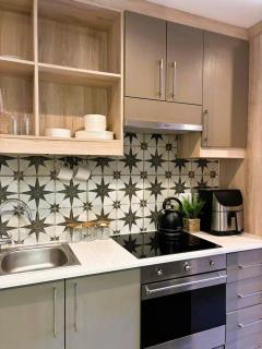 Bachelors Unit at The Den - 8